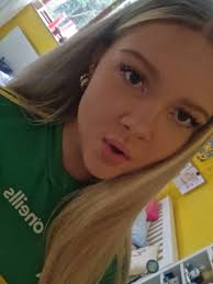 lily (@.lily.barlow)