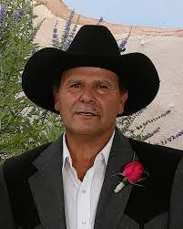 Mike Lucy's Instagram, Twitter & Facebook