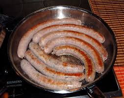 How To Cook German Bratwurst German Recipes German Food Best German Recipes And German Food Recetas Con Salchichas Comida Alemana Recetas De Comida