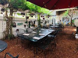Ihre frage wird öffentlich auf der seite fragen & antworten. A Lowcountry Backyard Casual Southern Al Fresco Dining On Hhi
