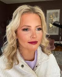 Abby Kemp's Instagram, Twitter & Facebook