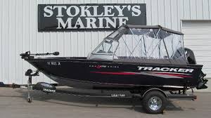The owner reports he has maintained the vessel and keeps the systems and engine maintained and working on this older. Houseboats For Sale In Kentucky Boat Trader