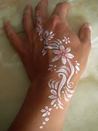 Black And White Henna Tattoo Designs White Tattoo Designs Henna Tattoo Designs And Meanings White Henna Tattoos How To Make Henna Tattoo Designs White Henna Tattoo Tattoo Designs Meanings
