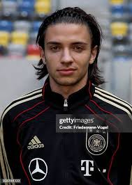 35 Photos & High Res Pictures