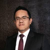 Alberto Cerna's Instagram, Twitter & Facebook