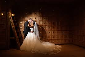 With over 10 years of experience photographing luxury weddings. Carltun Wedding Photos Lotus Wedding Photography
