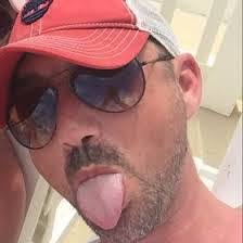 Daniel Bedgood's Instagram, Twitter & Facebook