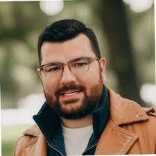 Taylor Choate's Instagram, Twitter & Facebook