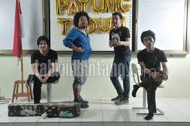 Chart tangga lagu indonesia terbaru terpopuler 2017. Kaleidoskop 2017 10 Lagu Indonesia Terpopuler Tabloidbintang Com