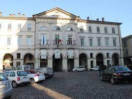 Voghera (vughera in dialetto oltrepadano, anticamente forum iulii iriensium) è un comune italiano di 39 182 abitanti della provincia di pavia in lombardia.terzo comune della provincia per popolazione, dopo pavia e vigevano, mentre risulta il secondo come superficie, dopo vigevano, è il centro principale dell'oltrepò pavese e rappresenta un importante nodo ferroviario e stradale dell'italia. News Comune Di Voghera