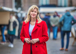 Op1 koos ervoor om de strijd bij het cda te. Jacht Op Deurverkopers Mijn Man Wordt Gek Van Die Energieverkopers Binnenland Tubantia Nl