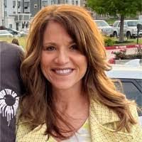 Stephanie Winder's Instagram, Twitter & Facebook