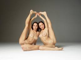 Download photo 1024x768, julietta, magdalena, nude, girls, ass, tits,  pussy, outdoor, shaved pussy, julietta and magdalena, labia, tanned, boobs,  nipples, flexible - ID: 278266