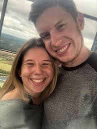 Amanda Pruss's Instagram, Twitter & Facebook