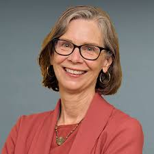 Join us in celebrating our March Members of the Month! Read their stories  here: https://bit.ly/3Vlbp0K 😀 Sara Solasz, BA, Medical Student Member 💫  Holly Tyler-Paris Pilson, MD, FAAOS, Active Fellow Member 😁