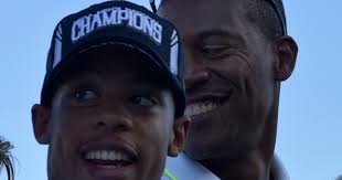 Marcus Chambers finishes surprising second in 400 as Oregon Ducks claim  national title...