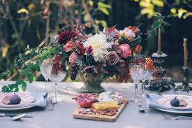 From heart garlands to balloon arches, these options are perfect make your valentine's day table crafty — and super sweet — with these cupid's arrow napkin holders. Unique Valentine S Day Table Decorations And Decor Ideas For A Romantic Celebration Ftd Com