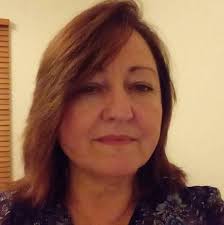 What are some gluten-free and vegan pizza options in the Greater Lansing,  MI area?