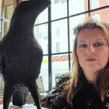 Tabitha Potts's Instagram, Twitter & Facebook