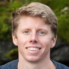 Taylor Knight's Instagram, Twitter & Facebook