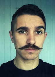 Robert Howells (@Robdjm)