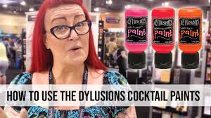 How to Use Dylusions Cocktail Paint Colors to Create a Background