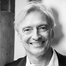 Blizzard entertainment president j.allen brack has stepped down from his post, nearly two weeks after an investigation by the california department of fair employment and housing exposed numerous allegations of harassment and a frat boy work place culture within activision blizzard. Deutsche Akademie Der Darstellenden Kunste