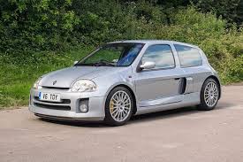 Collecting Cars On Instagram Live Auction It S Hot Hatch Time This 2002 Renault Clio V6 Phase 1 Is Equipped With A 227bhp 3 In 2020 Renault Clio Hot Hatch Renault