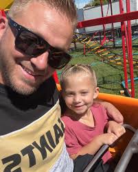 Chris Bills (@chris_bills3) • Instagram photos and videos