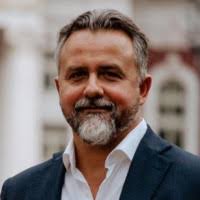 9400+ Profile mit dem Suchbegriff „Valeri“