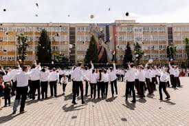 Statul major al forţelor aeriene a asigurat constituirea, pregătirea şi dislocarea detaşamentului de patru elicoptere de transport carpathian pumas la misiunea onu de stabilizare/menţinere a păcii în republica mali (minusma), realizarea capacităţii de luptă complete (foc) în locaţia gao (camp. Colegiul Militar Mihai Viteazul Din Alba Iulia Trece In Subordinea Statului Major Al ForÅ£elor Aeriene Vineri Festivitate DedicatÄƒ ResubordonÄƒrii Ziarul Unirea