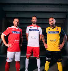 Ultime notizie sul bari calcio: Allegato Pietra Grado Celsius Kappa Maglia Bari Servire Noioso Allungare