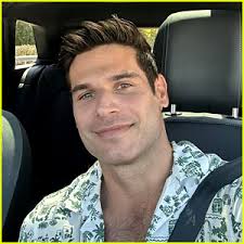 Megan Fox's Grove is Green: Photo 830781