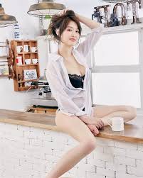 電競女神火力全開！偽裝修車妹緊身隱乳…側胸爆出粉嗨翻了| 娛樂星聞| 三立新聞網SETN.COM