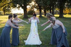 Maybe you would like to learn more about one of these? Trash The Dress Die Bunte Rache Einer Verlassenen Braut Brigitte De