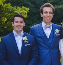 Costume mariage homme le choix du costume de mariage pour homme paraît facile, mais il faut prendre quelques paramètres en compte, comme la taille et la. Bien S Habiller Pour Un Mariage Civil Et Un Mariage Champetre Jamais Vulgaire Blog Mode Homme Magazine Et Relooking Online