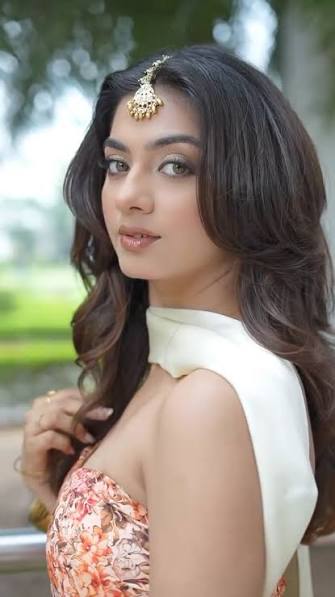 🤍🧿, Wearing @kzarithedesignstudio , Shot by @falcon_eye_photography , Makeup @makeupbymanvisethi , Hair @kavitaseth.artistry