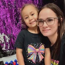 Steak options in Lake Charles open early?