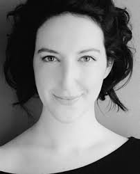 Im a g e fe a tu re s A u d re y D w y e r fro m a p h o to b y A v ita l Z  e m e r.