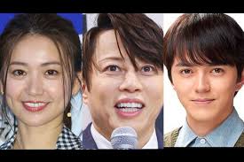 俳優の 林遣都 （30）と元 akb48 で女優の 大島優子 （32）が結婚する運びとなったことを29日、双方の事務所を通じて発表した。 交際期間は約1年。 nhk連続テレビ小説「スカーレット」（2019年9月〜昨年3月）などで共演し、距離を縮めた。 Dlwlh0iafilcum