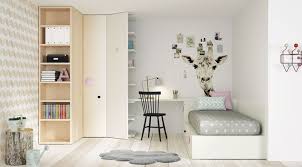 Tal vez necesitas un cajón pequeño para la ropa interior, uno más grande para las playeras, un espacio para los zapatos, y te gustaría poder tener una zona para tus lentes de sol, o sombreros. Ideas Para Habitaciones Juveniles Con Lagrama Decopeques