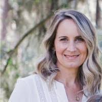 Amy Blackshear's Instagram, Twitter & Facebook