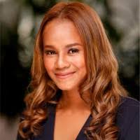 Melanie Riner's Instagram, Twitter & Facebook