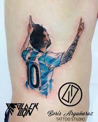 A pair of lionel messi's football boots auctioned for $173,000. Tattoo Uploaded By Boris Arganaraz Messi Acuarela 1553513 Tattoodo