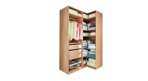 Dressing leroy merlin avec rideau. 5 Dressings Pour Petits Espaces Dressing En Angle Sous Combles