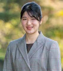 23.11.2021 · 愛子さま20歳、成長見守る「愛子大仏」 同じ女性として住職の願い (2021/12/1) ちょうど20年前、天皇、皇后両陛下の長女愛子さまが生まれたときに. O3dqpzls5naedm