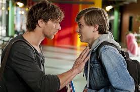Bis er krank wird und in finanziellen engpass gerät. Der Lehrer Staffel 2 Kritik Zum Film Tittelbach Tv