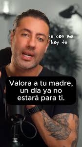 Valora a tu madre un día ya no estará para ti. #Frases #motivación  #personal #honestidad #hombresdevalor #mujeresdevalor #amor #DanielDueñas