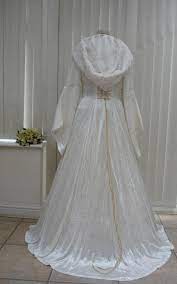 Cream Medieval Renaissance Hooded Wedding Dress Pagan Medieval Dresses And Gowns For Weddings Handfasting Ceremonies And Other Special Occasions Dresses Wedding Dresses Renaissance Wedding Dresses