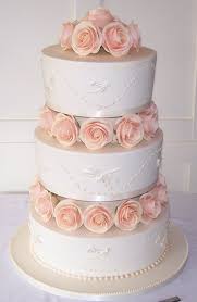 Edinburgh Wedding Cakes Glasgow 3 Tier Royal Iced Wedding Cake Sugar Roses Piped Side Design Drago Wedding Cake Prices Wedding Cake Glasgow Tiered Wedding Cake